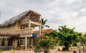 Kitesurfing Lanka